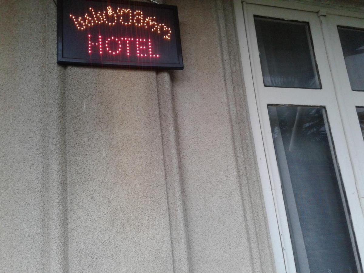 Levani'S Guesthouse Zugdidi Eksteriør bilde